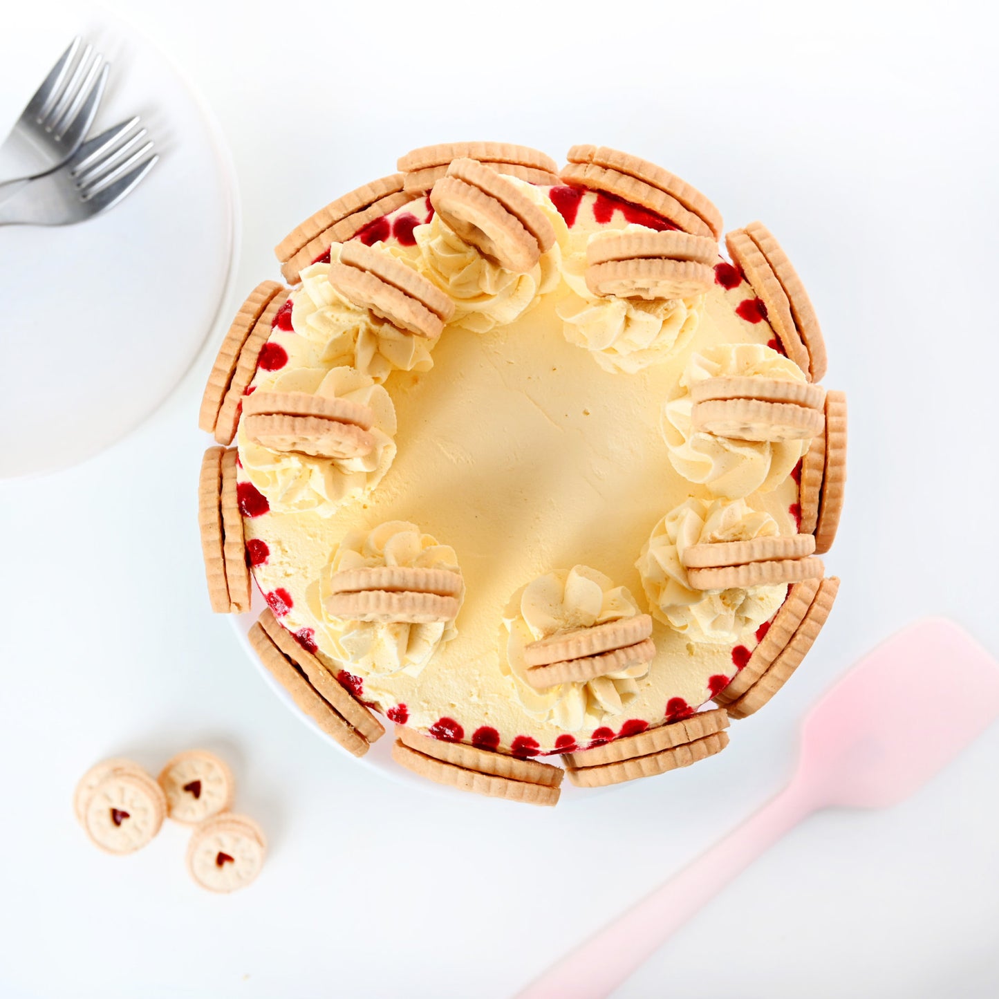 Jammie Dodger Cake